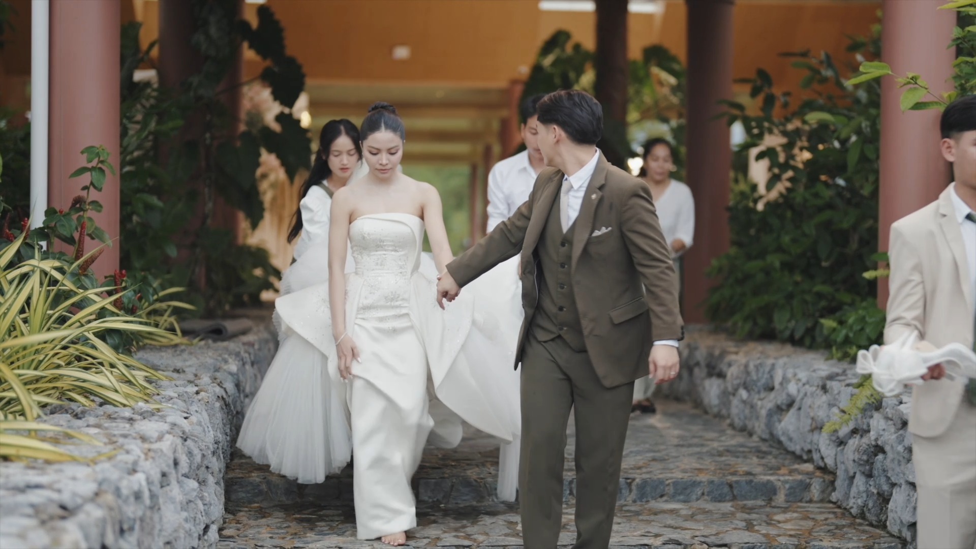 ภาพปกวิดีโอผลงานถ่ายภาพงานแต่ง
